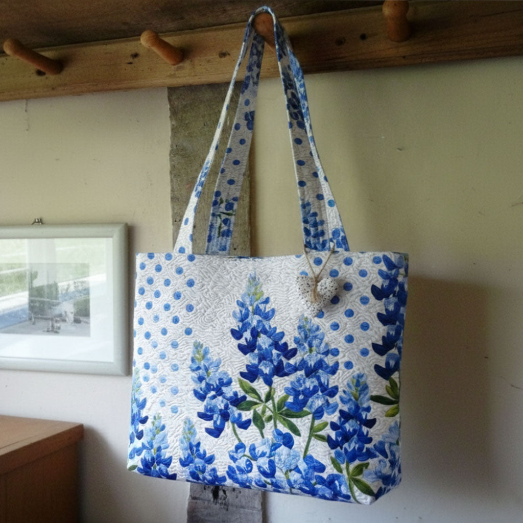 Bluebonnet Whisper Quilted Classic Tote Bag SN0PT011