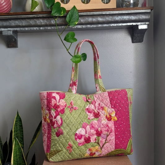 Blush Orchid Harmony Quilted Classic Tote Bag SN0PT012