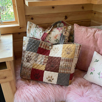Country Paws Quilted Classic Tote Bag SN0NT004