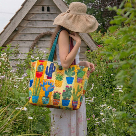 Desert Garden Quilted Classic Tote Bag SN0NT035