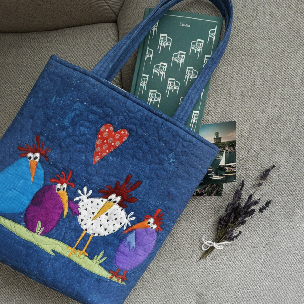 Feathered Friends Parade Quilted Zipper Tote Bag SN0PT022