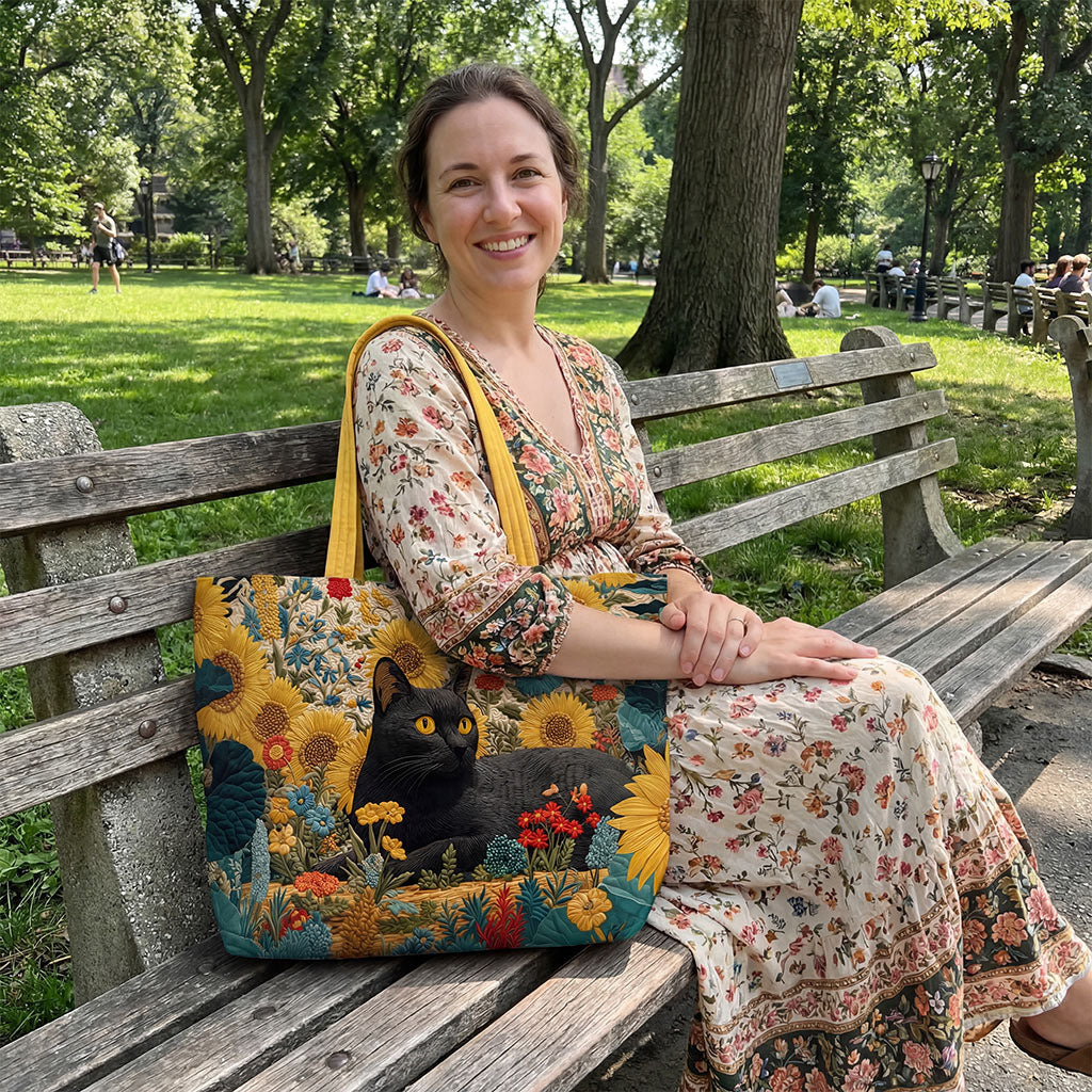 Sun-Drenched Shadow Quilted Classic Tote Bag SN0PT041