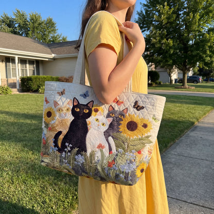 The Social Cat-izen Quilted Classic Tote Bag SN0PT045
