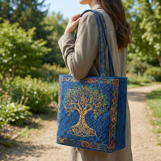 Timeless Grove Quilted Zipper Tote Bag SN0NT010