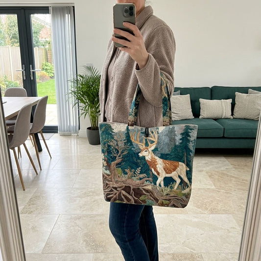 Woodland Stag Quilted Classic Tote Bag SN0DK032